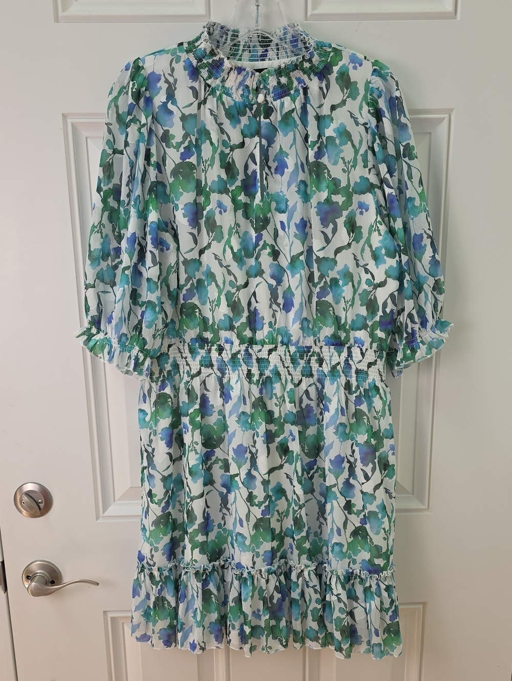 Abbey Glass Lined Floral Dress in Blue & Green. Size Large
